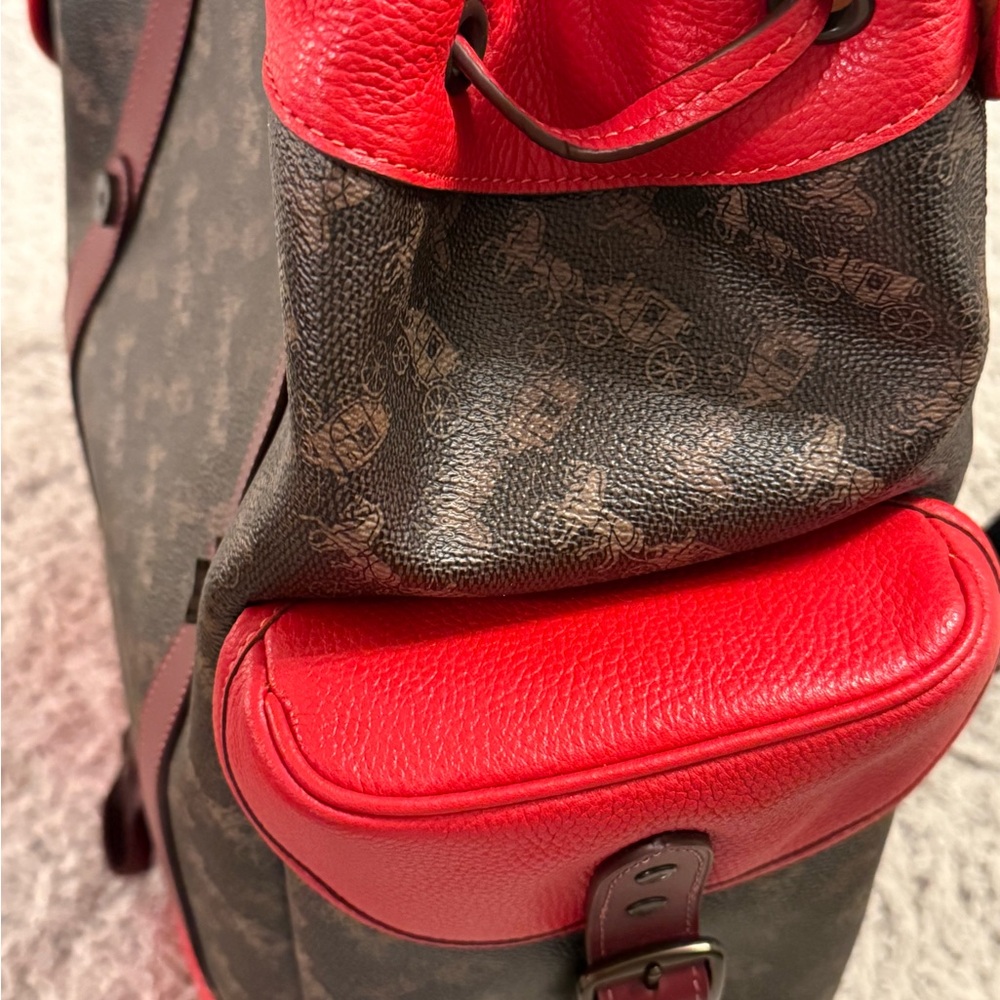 Chic Coach Backpack: Brown with Red Accents - Picture 6 of 16
